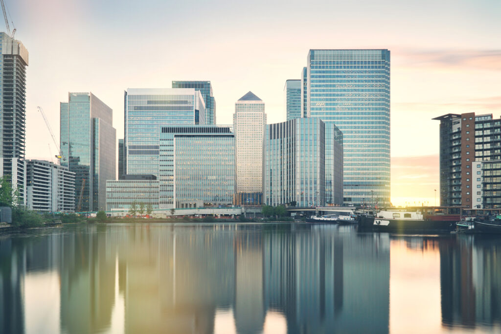 Canary,Wharf,In,London,,Cityscape,On,A,Beautiful,And,Sunny